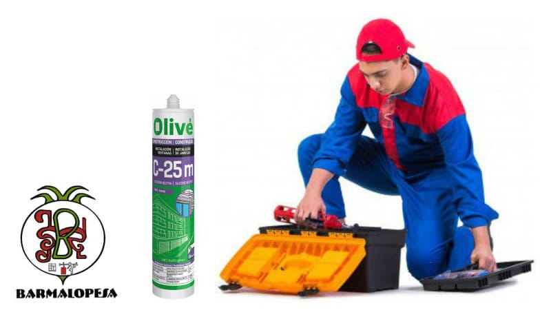 aplicación-de-la-silicona-en-la-madera