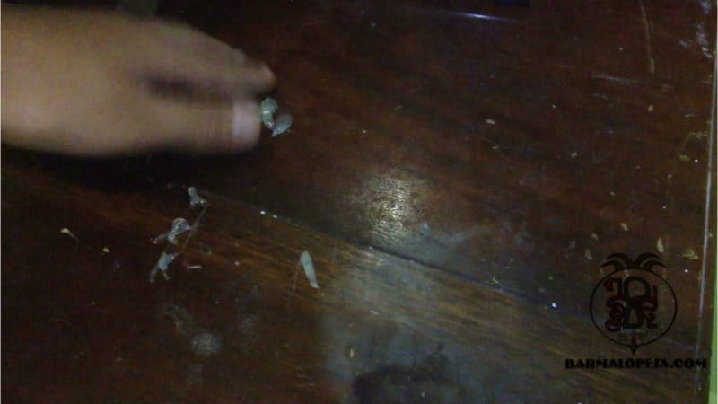 quitar-silicona-de-la-madera