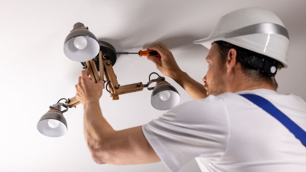 Instalaciones eléctricas domésticas en viviendas y pisos